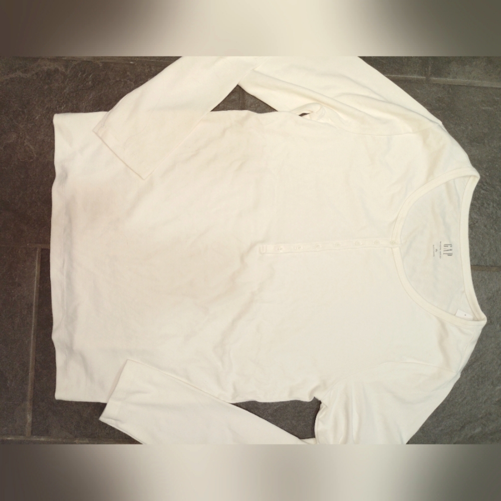 Gap White T-shirt XL